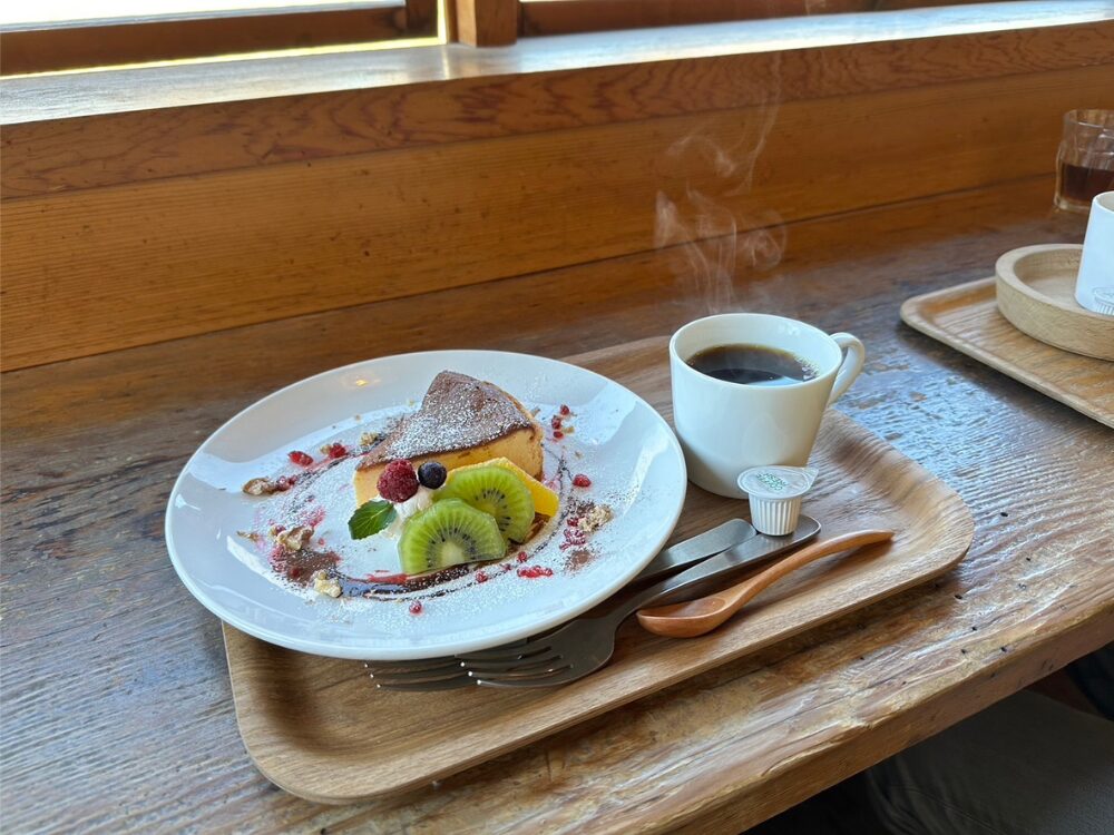 水辺のカフェ 三宅商店 酒津の画像です