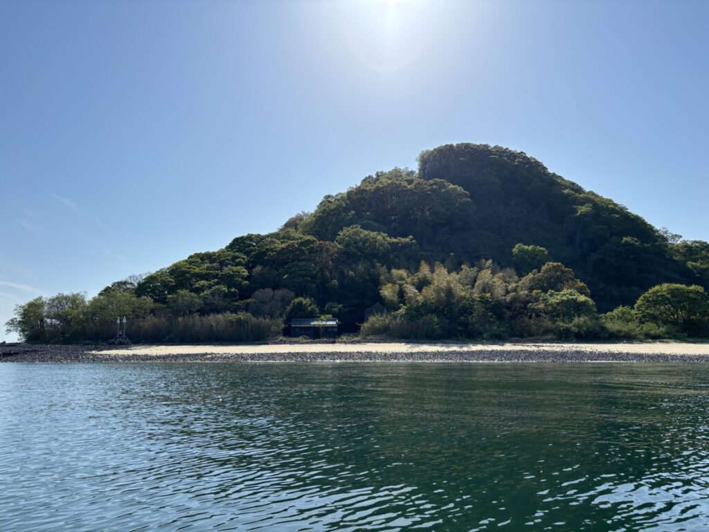 哲島の画像です