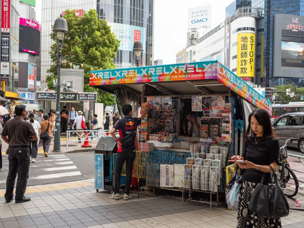 RELX VAPE & NEWS STANDの画像です