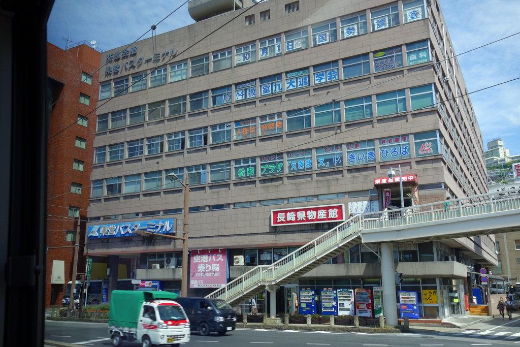 長崎県営バスターミナルの画像です